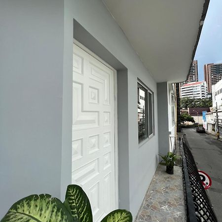La Familia Hostel - Parque Poblado Medellín Kültér fotó