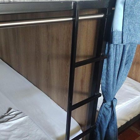 La Familia Hostel - Parque Poblado Medellín Kültér fotó