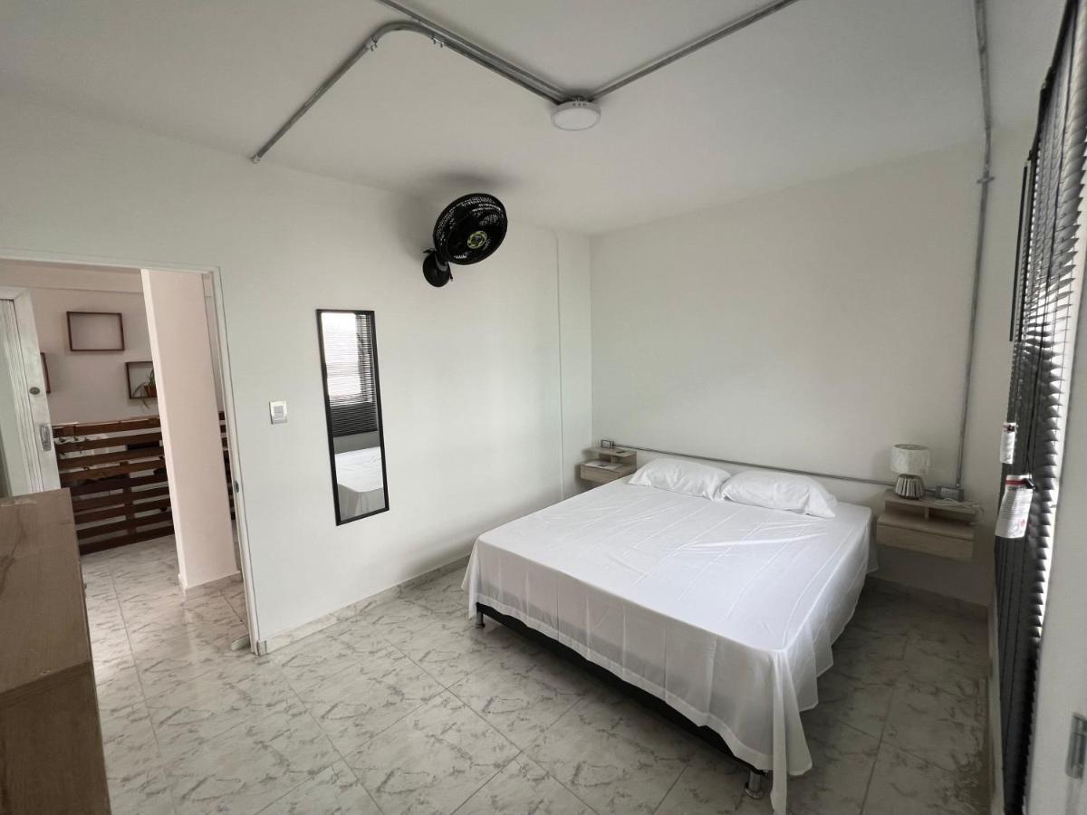 La Familia Hostel - Parque Poblado Medellín Kültér fotó