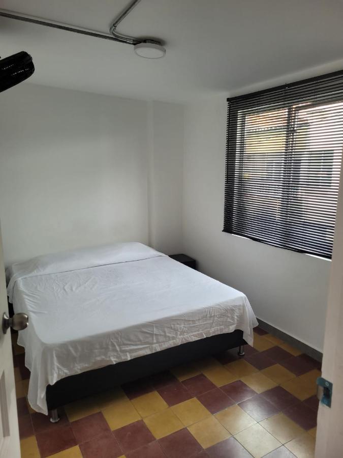 La Familia Hostel - Parque Poblado Medellín Kültér fotó