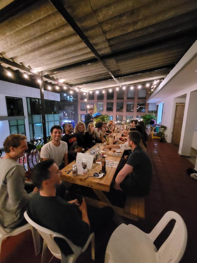 La Familia Hostel - Parque Poblado Medellín Kültér fotó