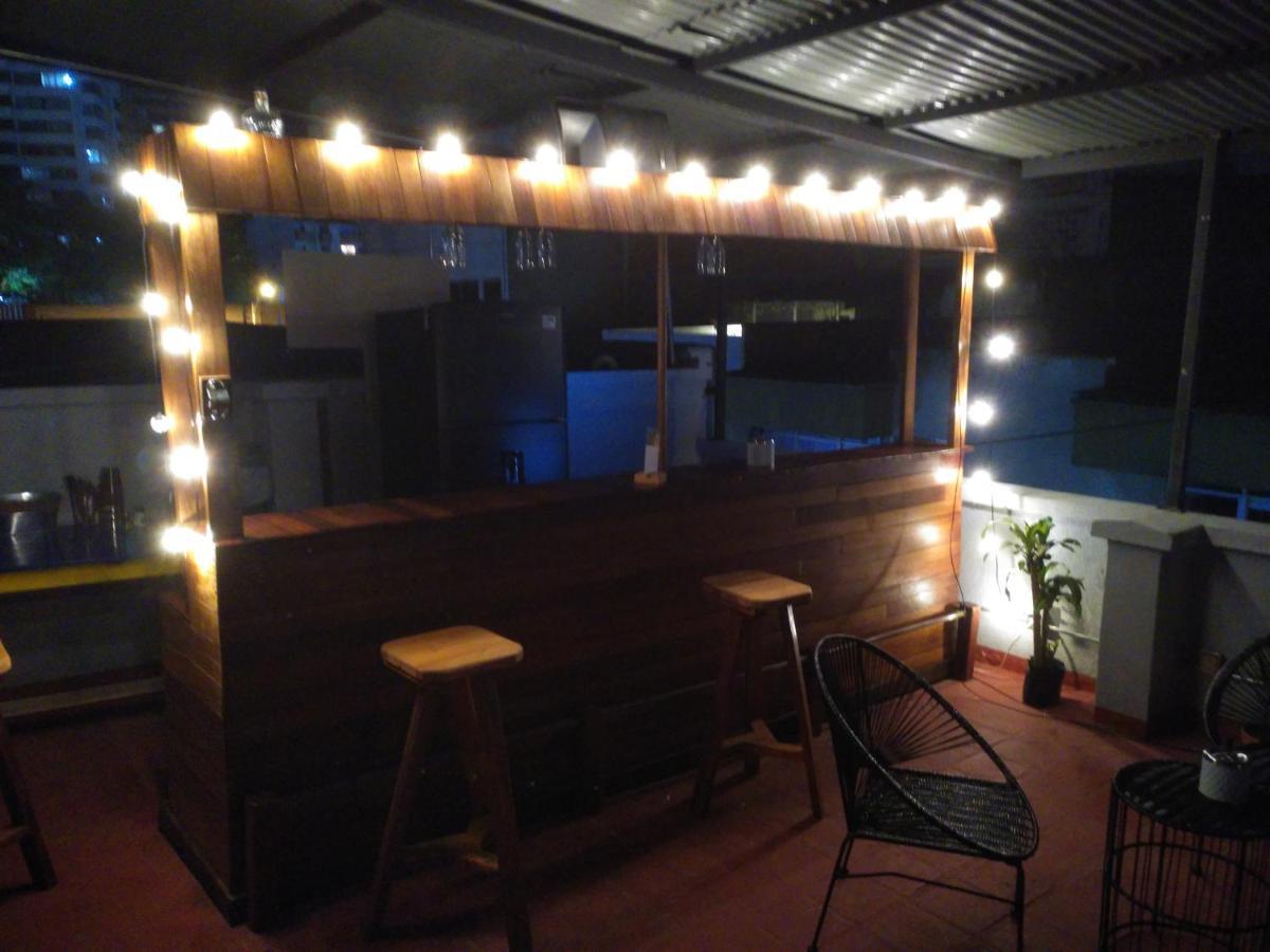 La Familia Hostel - Parque Poblado Medellín Kültér fotó